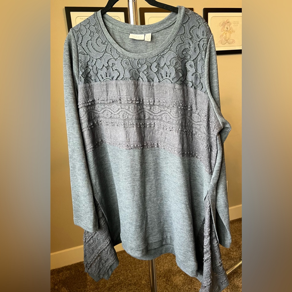 Sweater - Long Sleeve - Gray - Logo - Lori Goldstein Size 1x